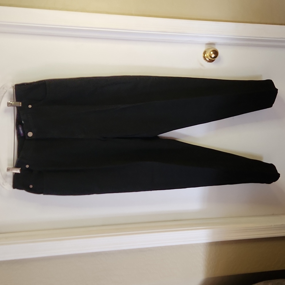 NWT  Bill Blass Jeanswear Easy Fit Black Denim Jeans